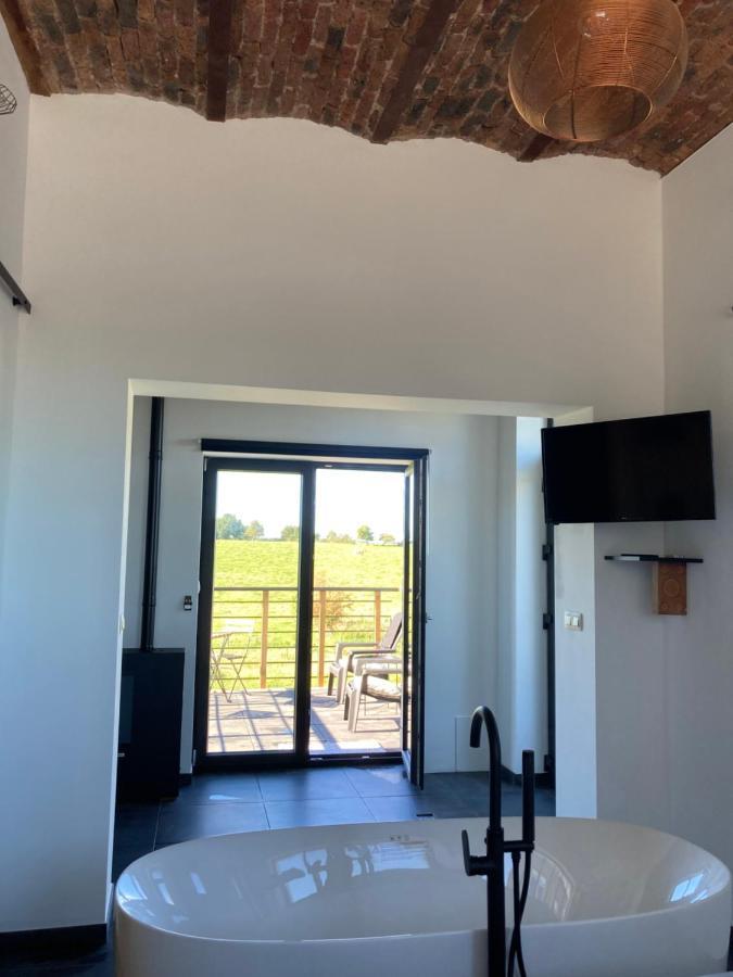 Au P'Tit Cachot Apartamento Vaux-sur-Sure Exterior foto